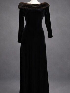 Black Velvet Off Shoulder Gown Faux Fur Trim Maxi Dress Cachet 14